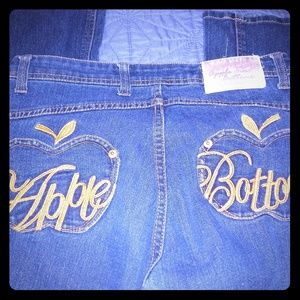 Apple Bottom jeans